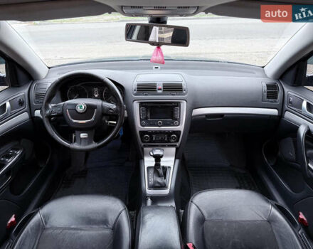 Шкода Октавія 2010 у Смеле на Automoto.ua Сірий Шкода Октавія, об'ємом двигуна 1.8 л та пробігом 238 тис. км за 7800 $, фото 6 на Automoto.ua