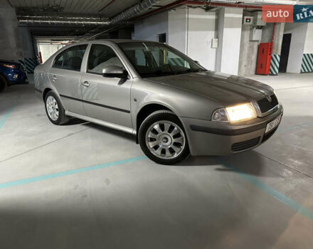 Сірий Шкода Октавія, об'ємом двигуна 1.6 л та пробігом 200 тис. км за 6900 $, фото 5 на Automoto.ua