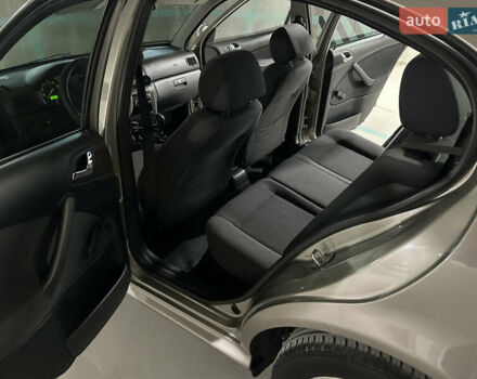 Сірий Шкода Октавія, об'ємом двигуна 1.6 л та пробігом 200 тис. км за 6900 $, фото 34 на Automoto.ua