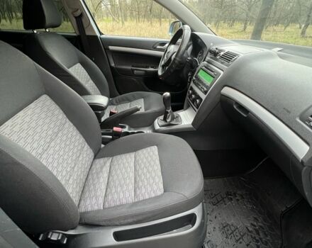 Серый Шкода Октавия, объемом двигателя 1.8 л и пробегом 204 тыс. км за 7500 $, фото 16 на Automoto.ua