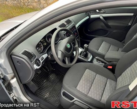 Серый Шкода Октавия, объемом двигателя 1.8 л и пробегом 180 тыс. км за 7500 $, фото 5 на Automoto.ua