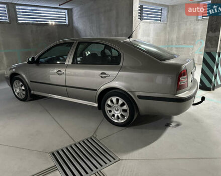 Сірий Шкода Октавія, об'ємом двигуна 1.6 л та пробігом 200 тис. км за 6900 $, фото 17 на Automoto.ua