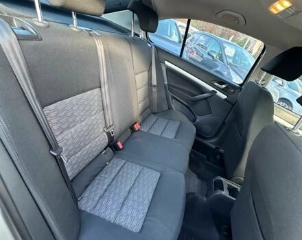 Шкода Октавия 2010 в Кривом Роге на Automoto.ua Серый Шкода Октавия, объемом двигателя 1.6 л и пробегом 237 тыс. км за 7800 $, фото 5 на Automoto.ua