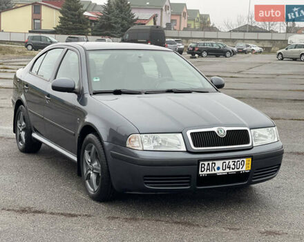 Серый Шкода Октавия, объемом двигателя 1.6 л и пробегом 150 тыс. км за 7500 $, фото 4 на Automoto.ua