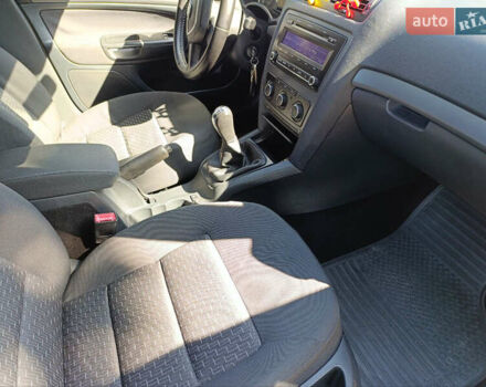 Сірий Шкода Октавія, об'ємом двигуна 1.6 л та пробігом 265 тис. км за 7100 $, фото 9 на Automoto.ua