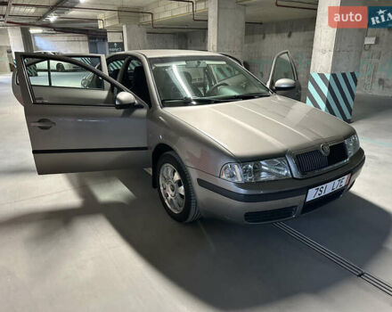 Сірий Шкода Октавія, об'ємом двигуна 1.6 л та пробігом 200 тис. км за 6900 $, фото 10 на Automoto.ua