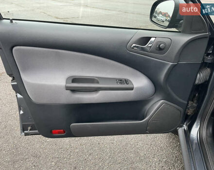 Сірий Шкода Октавія, об'ємом двигуна 1.6 л та пробігом 150 тис. км за 7500 $, фото 52 на Automoto.ua