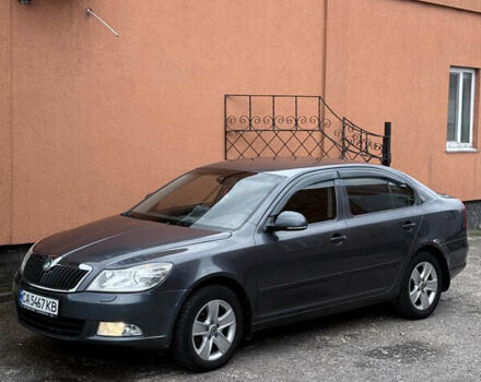 Шкода Октавія 2010 у Смеле на Automoto.ua Сірий Шкода Октавія, об'ємом двигуна 1.8 л та пробігом 238 тис. км за 7800 $, фото 3 на Automoto.ua