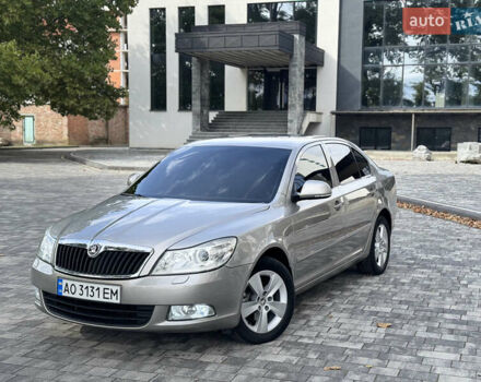 Серый Шкода Октавия, объемом двигателя 1.2 л и пробегом 233 тыс. км за 7600 $, фото 1 на Automoto.ua
