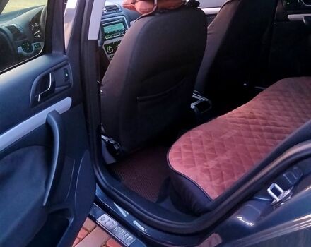 Серый Шкода Октавия, объемом двигателя 1.6 л и пробегом 180 тыс. км за 8600 $, фото 2 на Automoto.ua