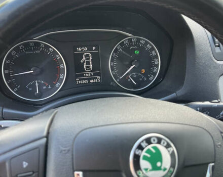 Серый Шкода Октавия, объемом двигателя 1.6 л и пробегом 210 тыс. км за 8900 $, фото 4 на Automoto.ua