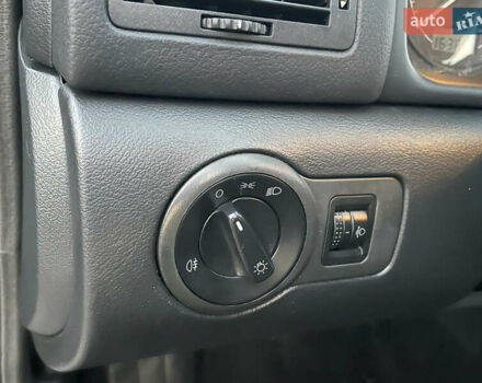 Сірий Шкода Октавія, об'ємом двигуна 1.6 л та пробігом 150 тис. км за 7650 $, фото 55 на Automoto.ua