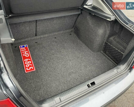 Серый Шкода Октавия, объемом двигателя 1.6 л и пробегом 150 тыс. км за 7500 $, фото 76 на Automoto.ua