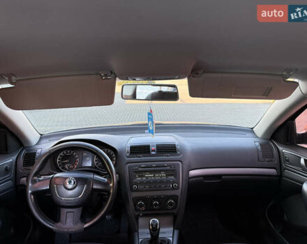 Серый Шкода Октавия, объемом двигателя 1.6 л и пробегом 315 тыс. км за 7800 $, фото 15 на Automoto.ua