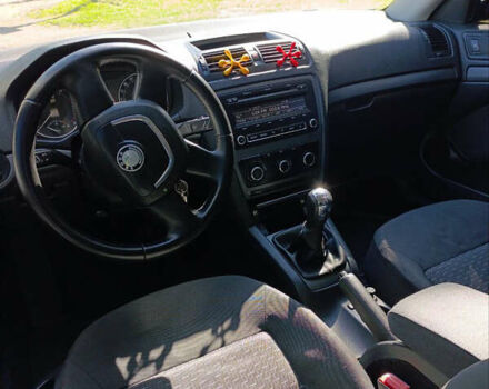 Сірий Шкода Октавія, об'ємом двигуна 1.6 л та пробігом 265 тис. км за 7100 $, фото 5 на Automoto.ua