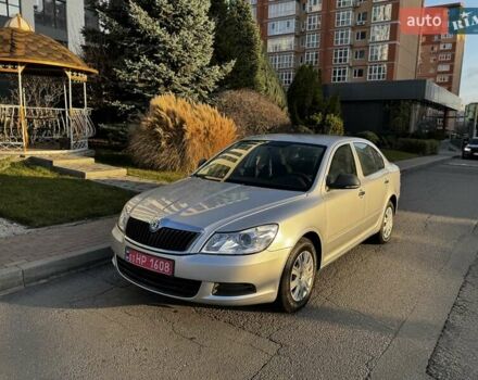 Серый Шкода Октавия, объемом двигателя 1.4 л и пробегом 220 тыс. км за 7300 $, фото 1 на Automoto.ua