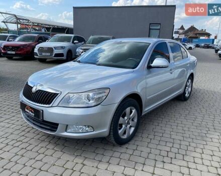 Серый Шкода Октавия, объемом двигателя 1.8 л и пробегом 251 тыс. км за 8000 $, фото 2 на Automoto.ua