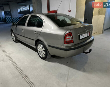 Сірий Шкода Октавія, об'ємом двигуна 1.6 л та пробігом 200 тис. км за 6900 $, фото 28 на Automoto.ua