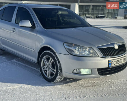 Серый Шкода Октавия, объемом двигателя 1.97 л и пробегом 300 тыс. км за 8000 $, фото 2 на Automoto.ua