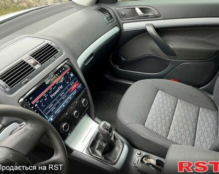 Серый Шкода Октавия, объемом двигателя 1.8 л и пробегом 180 тыс. км за 7500 $, фото 10 на Automoto.ua