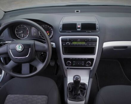 Серый Шкода Октавия, объемом двигателя 1.4 л и пробегом 161 тыс. км за 7800 $, фото 16 на Automoto.ua