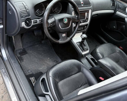 Шкода Октавія 2010 у Смеле на Automoto.ua Сірий Шкода Октавія, об'ємом двигуна 1.8 л та пробігом 238 тис. км за 7800 $, фото 8 на Automoto.ua