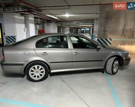 Сірий Шкода Октавія, об'ємом двигуна 1.6 л та пробігом 200 тис. км за 6900 $, фото 20 на Automoto.ua