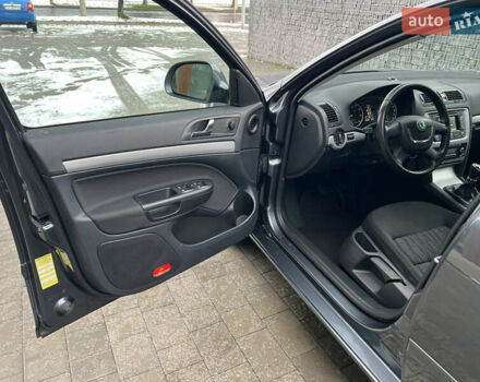 Серый Шкода Октавия, объемом двигателя 1.8 л и пробегом 212 тыс. км за 9333 $, фото 21 на Automoto.ua