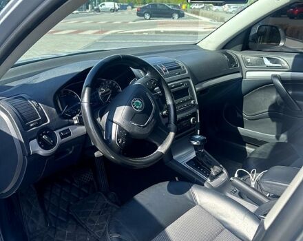Шкода Октавия 2011 в Ирпене на Automoto.ua Серый Шкода Октавия, объемом двигателя 1.8 л и пробегом 158 тыс. км за 10500 $, фото 6 на Automoto.ua