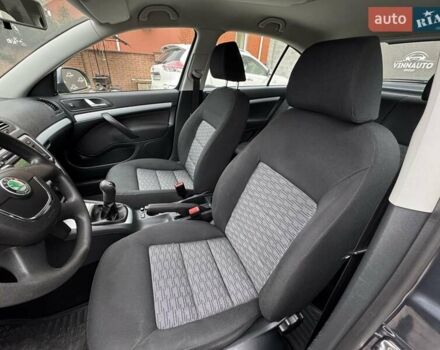 Серый Шкода Октавия, объемом двигателя 1.6 л и пробегом 77 тыс. км за 10950 $, фото 21 на Automoto.ua