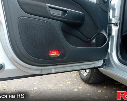 Серый Шкода Октавия, объемом двигателя 1.6 л и пробегом 168 тыс. км за 8100 $, фото 9 на Automoto.ua