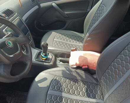Шкода Октавия 2011 в Борисполе на Automoto.ua Серый Шкода Октавия, объемом двигателя 1.6 л и пробегом 385 тыс. км за 6400 $, фото 3 на Automoto.ua