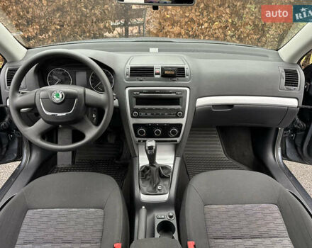 Серый Шкода Октавия, объемом двигателя 1.8 л и пробегом 140 тыс. км за 9500 $, фото 13 на Automoto.ua