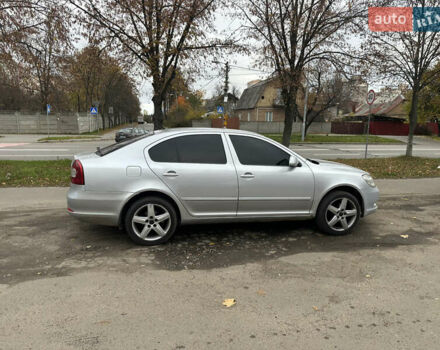 Серый Шкода Октавия, объемом двигателя 1.6 л и пробегом 255 тыс. км за 6600 $, фото 1 на Automoto.ua