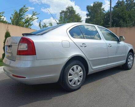 Шкода Октавия 2011 в Борисполе на Automoto.ua Серый Шкода Октавия, объемом двигателя 1.6 л и пробегом 385 тыс. км за 6400 $, фото 10 на Automoto.ua