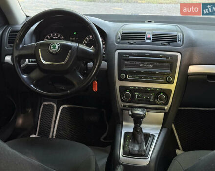 Сірий Шкода Октавія, об'ємом двигуна 2 л та пробігом 254 тис. км за 8400 $, фото 37 на Automoto.ua