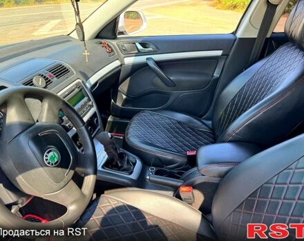 Шкода Октавия 2011 в Вознесенске на Automoto.ua Серый Шкода Октавия, объемом двигателя 1.8 л и пробегом 159 тыс. км за 6800 $, фото 10 на Automoto.ua