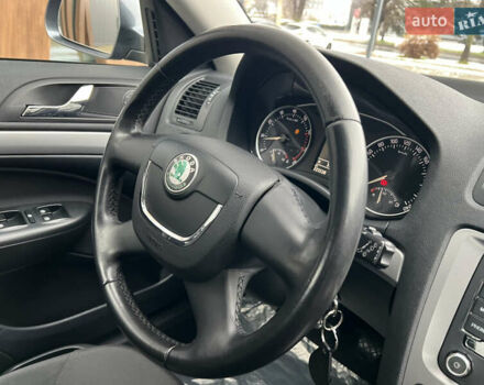 Серый Шкода Октавия, объемом двигателя 1.8 л и пробегом 212 тыс. км за 9333 $, фото 37 на Automoto.ua