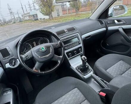 Серый Шкода Октавия, объемом двигателя 1.2 л и пробегом 190 тыс. км за 6750 $, фото 9 на Automoto.ua