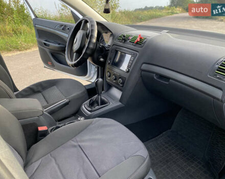 Сірий Шкода Октавія, об'ємом двигуна 1.6 л та пробігом 287 тис. км за 7500 $, фото 10 на Automoto.ua
