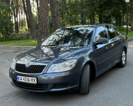 Серый Шкода Октавия, объемом двигателя 1.6 л и пробегом 237 тыс. км за 8300 $, фото 4 на Automoto.ua