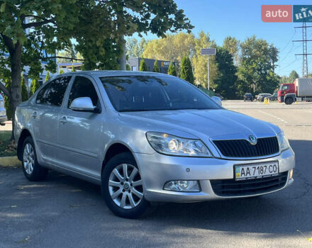 Серый Шкода Октавия, объемом двигателя 1.8 л и пробегом 215 тыс. км за 6550 $, фото 3 на Automoto.ua