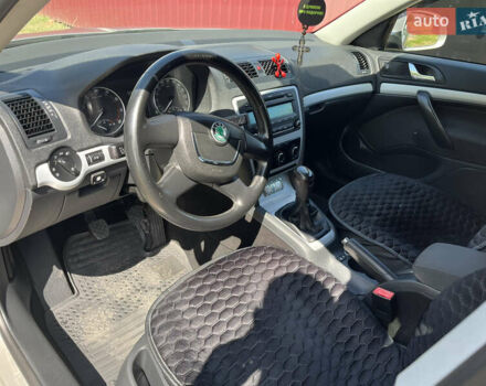 Серый Шкода Октавия, объемом двигателя 1.6 л и пробегом 231 тыс. км за 9100 $, фото 4 на Automoto.ua