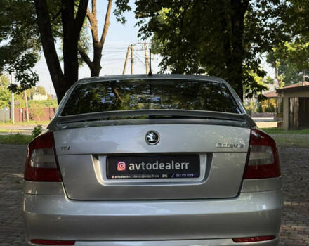 Сірий Шкода Октавія, об'ємом двигуна 2 л та пробігом 254 тис. км за 8400 $, фото 3 на Automoto.ua