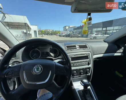 Сірий Шкода Октавія, об'ємом двигуна 1.6 л та пробігом 306 тис. км за 7900 $, фото 5 на Automoto.ua