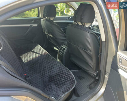Серый Шкода Октавия, объемом двигателя 1.6 л и пробегом 231 тыс. км за 9100 $, фото 1 на Automoto.ua