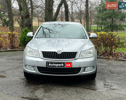Сірий Шкода Октавія, об'ємом двигуна 1.6 л та пробігом 226 тис. км за 6990 $, фото 2 на Automoto.ua