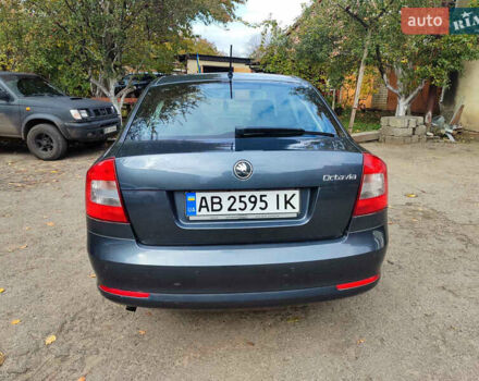 Шкода Октавія 2011 у Тульчине на Automoto.ua Сірий Шкода Октавія, об'ємом двигуна 1.2 л та пробігом 186 тис. км за 6800 $, фото 4 на Automoto.ua