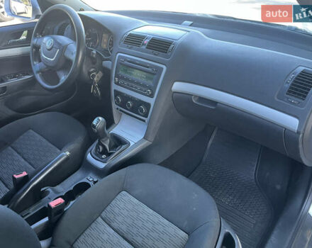 Серый Шкода Октавия, объемом двигателя 1.8 л и пробегом 215 тыс. км за 6550 $, фото 10 на Automoto.ua