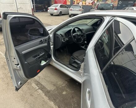 Сірий Шкода Октавія, об'ємом двигуна 1.6 л та пробігом 255 тис. км за 6500 $, фото 7 на Automoto.ua